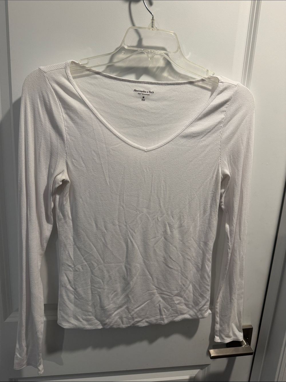 Abercrombie & Fitch White Ribbed V-Neck Long Sleeve Tee